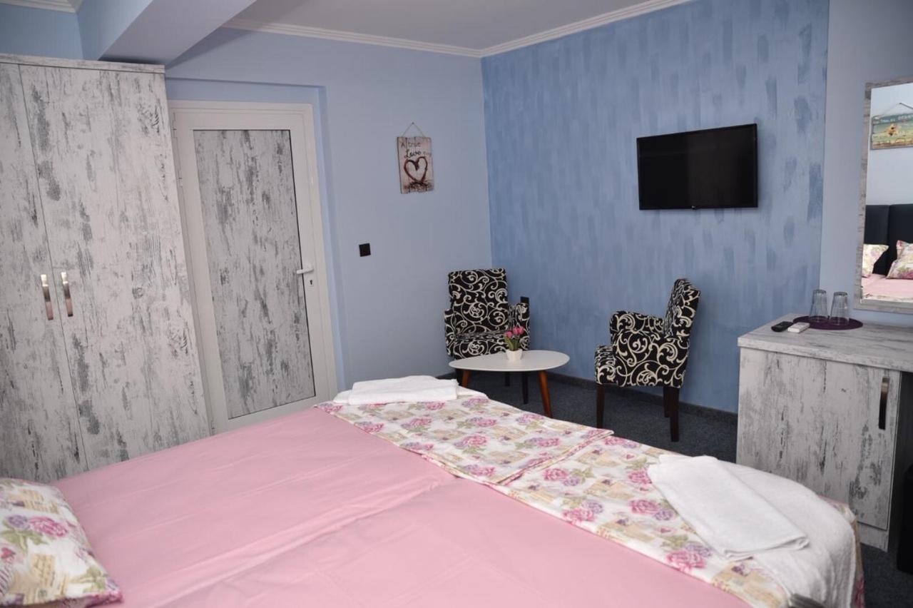 Studios Amigo Veliko Turnovo Bagian luar foto