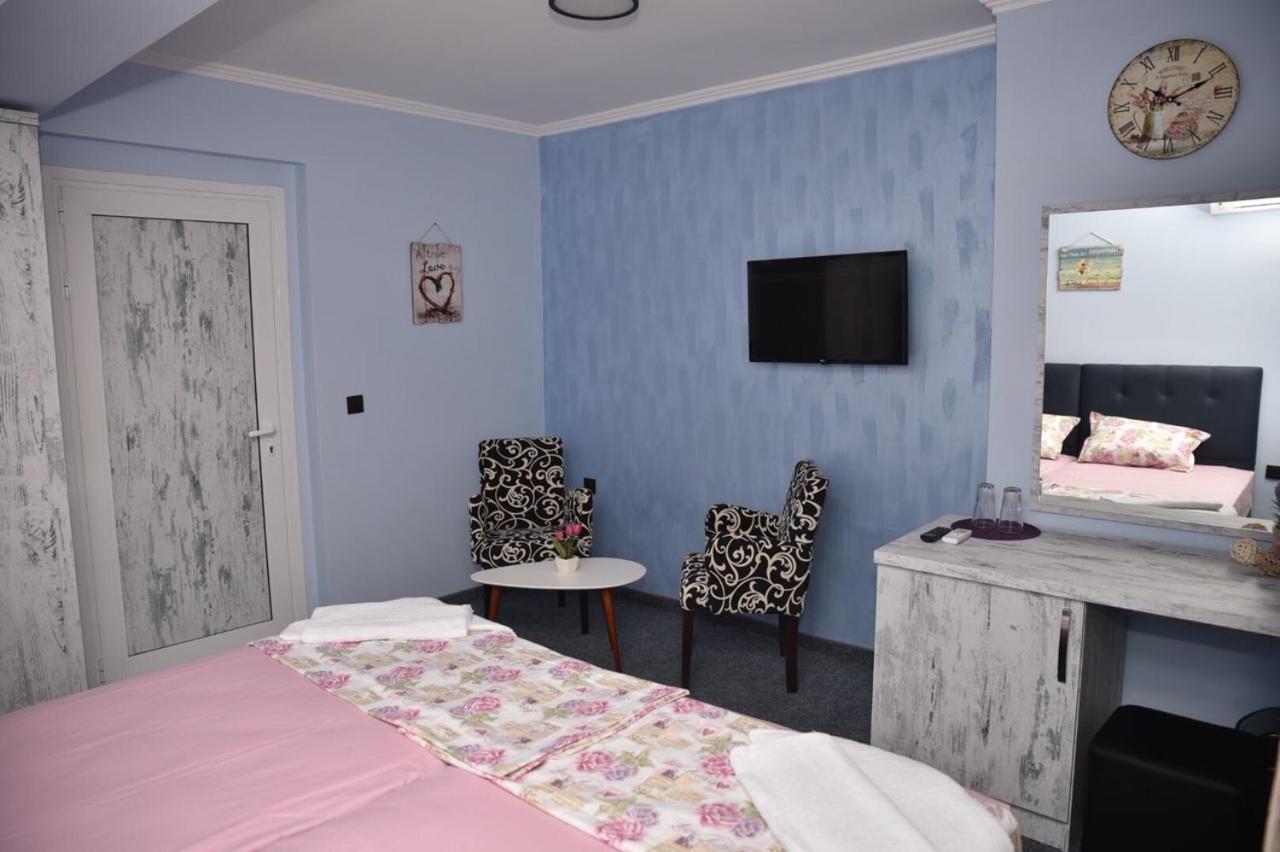 Studios Amigo Veliko Turnovo Bagian luar foto