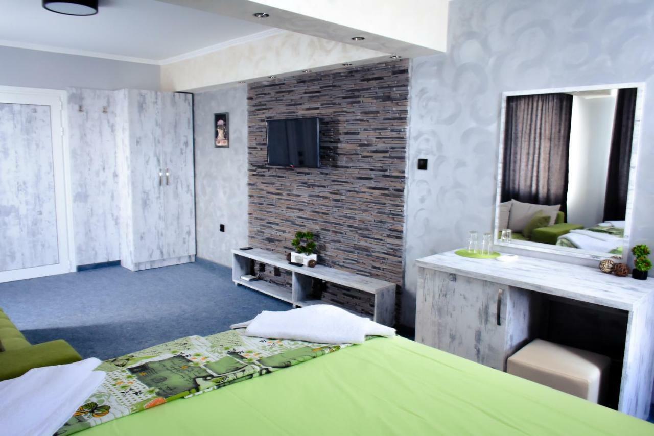 Studios Amigo Veliko Turnovo Bagian luar foto